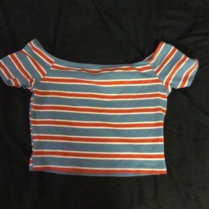 Cropped off shoulder